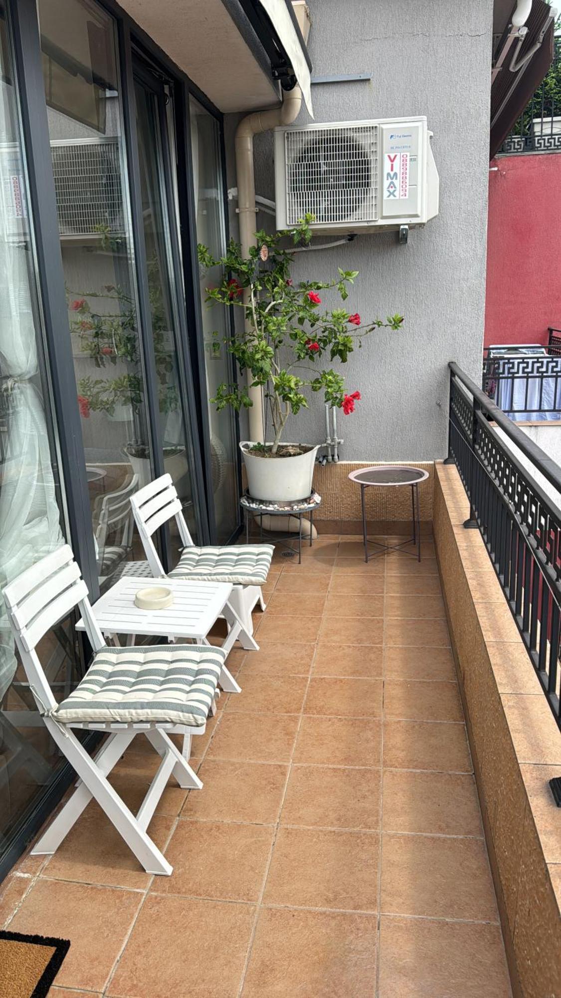 Downtown Central Apartment With Working Kitchen, City Views & Free Parking Kazanlak Exterior photo
