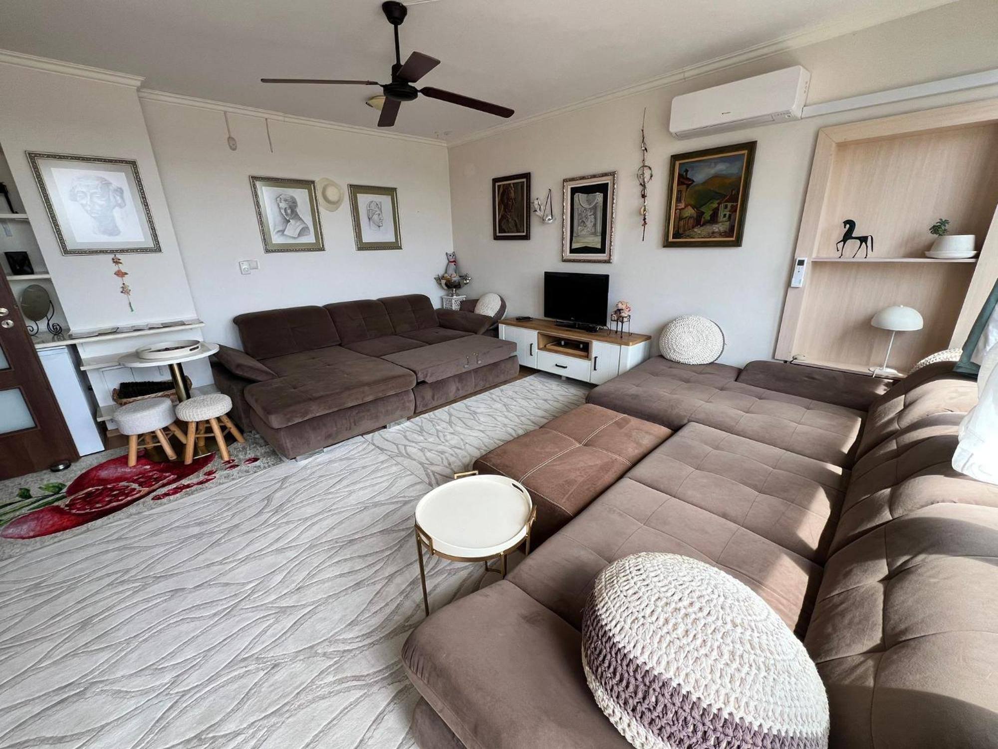 Downtown Central Apartment With Working Kitchen, City Views & Free Parking Kazanlak Exterior photo