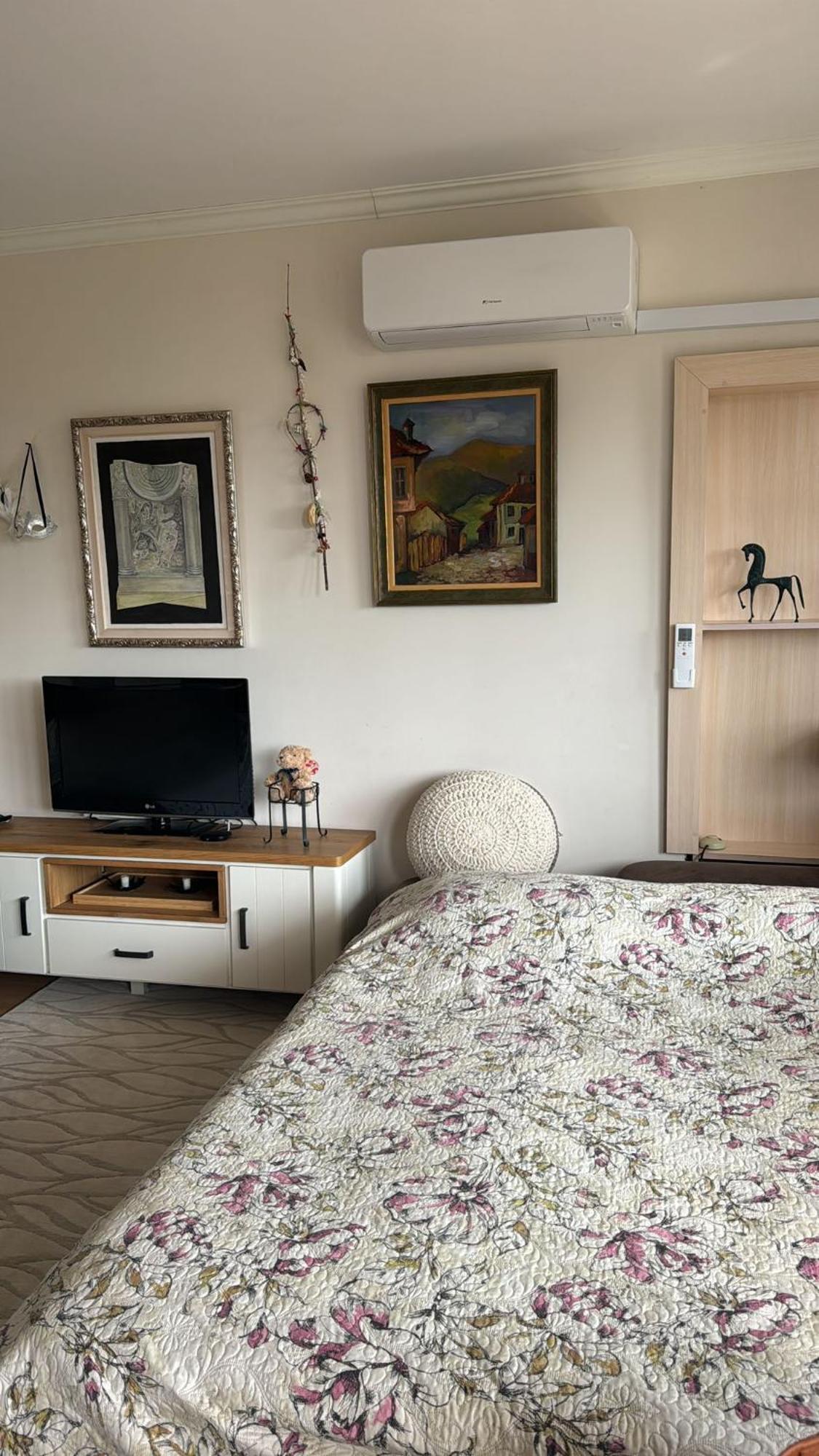 Downtown Central Apartment With Working Kitchen, City Views & Free Parking Kazanlak Exterior photo